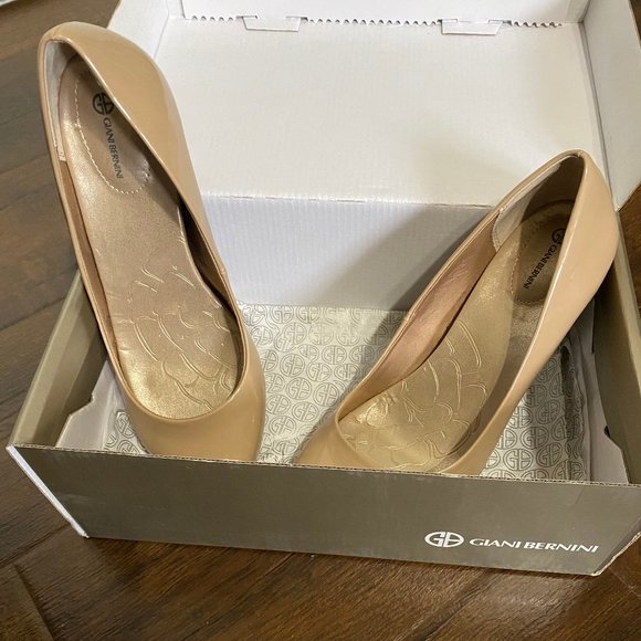 🆕Giani Bernini Women's Memory Foam Cream Heels. - Picture 5 of 6